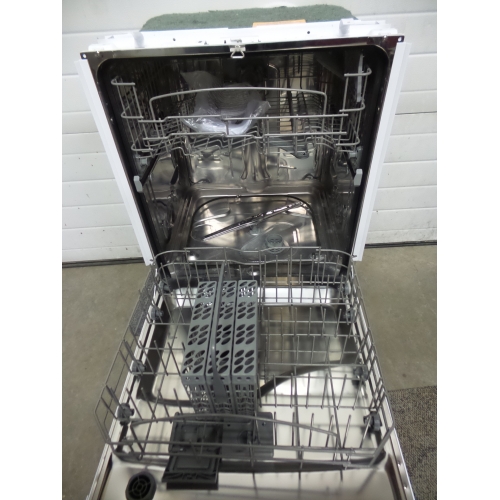 Brada EBS9373HW Under Counter Dishwasher w Stainless Interior Allsold
